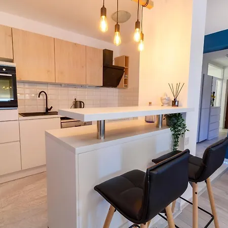 Sunny & Luxury Near City Center Split