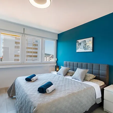 Apartment Sunny & Luxury Near City Center